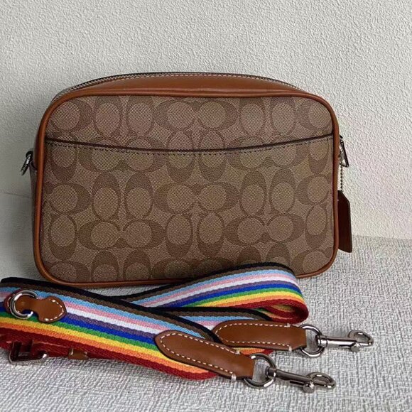 Coach men's crossbody bag Size ：25*16* 9cm - Picture 3 of 8